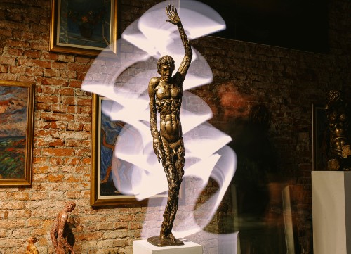 JOSIP KONTA Metaverse & ARVIEW SCULPTURES VIRTUALLY IN YOUR SPACE!